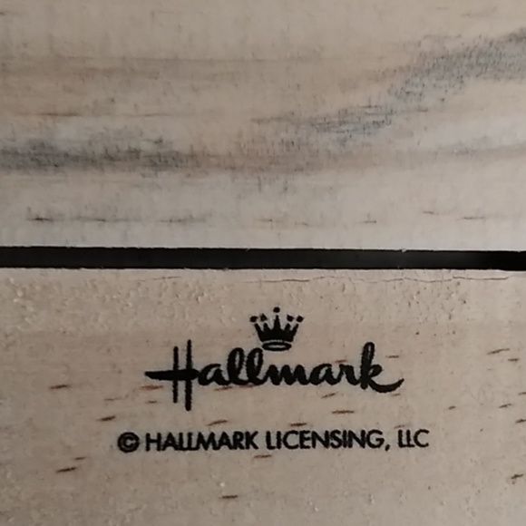 Hallmark Rustic Wood Sign!!! - Picture 4 of 4